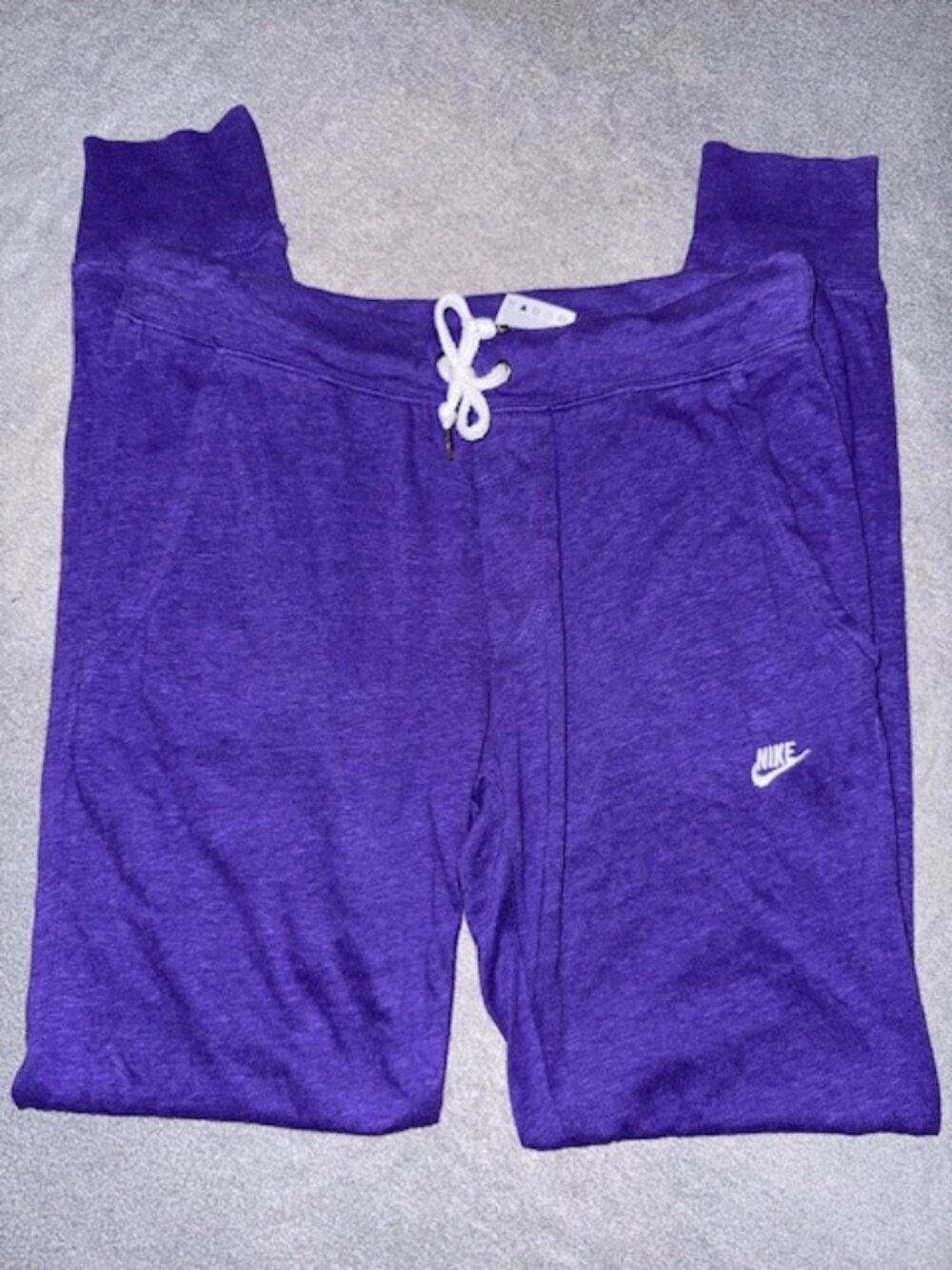 Nike Sweatpants Womens Small Purple Jogger Elastic Cuffs Athletic 655701-547